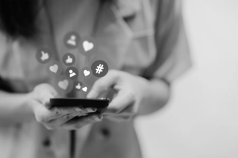 Jak prowadzić profil social media